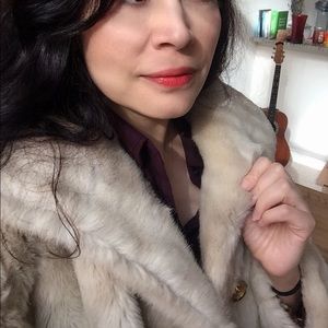 Gorgeous Faux Fur Coat 🧥